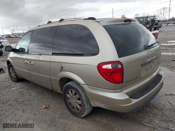 2006 Chrysler Town & Country LWB Limited with VIN 2A8GP64LX6R655307, listed as a IAAI auction lot 41953475 with 260,833 mi miles. Bid and sale history available at carsss.com. Image 3.