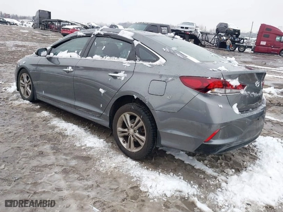 2019 Hyundai Sonata Sport with VIN 5NPE34AF5KH806249, listed as a IAAI auction lot 41567922 with 27,649 mi miles. Bid and sale history available at carsss.com. Image 3.