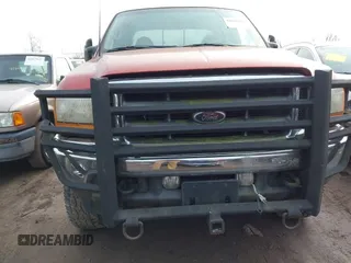 2001 Ford Super Duty F-250 XL with VIN 1FTNW21F61EB16701, listed as a IAAI auction lot 41687274 with 227,092 mi miles. Bid and sale history available at carsss.com. Image 12.