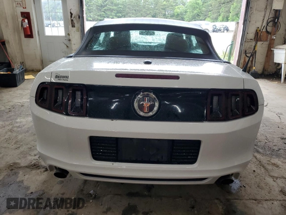 2014 Ford Mustang V6 with VIN 1ZVBP8EM3E5328616, listed as a Copart auction lot 62491435 with 84,059 mi miles and Salvage title. Bid and sale history available at DreamBid. Image 6.