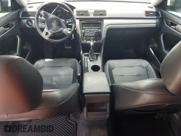 2014 Volkswagen Passat Wolfsburg Edition with VIN 1VWAS7A32EC105139, listed as a Copart auction lot 61187895 with 139,191 mi miles and Clean title. Bid and sale history available at DreamBid. Image 8.
