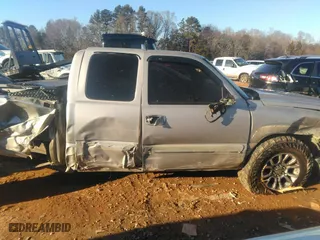 2006 Chevrolet Silverado 1500 LT2 with VIN 1GCEK19B56Z246279, listed as a IAAI auction lot 41315713 with 1 mi miles. Bid and sale history available at carsss.com. Image 13.