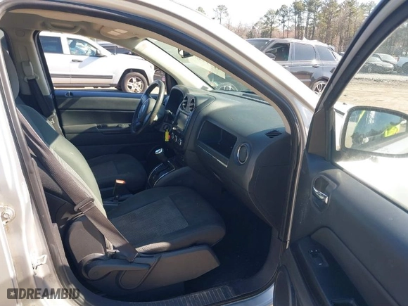 2012 Jeep Compass Latitude with VIN 1C4NJDEB4CD676310, listed as a IAAI auction lot 41714804 with 162,086 mi miles. Bid and sale history available at carsss.com. Image 5.
