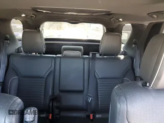 2018 Land Rover Discovery HSE Luxury with VIN SALRT2RV8JA077826, listed as a Copart auction lot 46663765 with 144,020 mi miles and Clean Title. Bid and sale history available at DreamBid. Image 10.