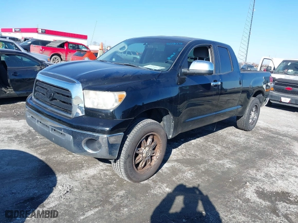 2008 Toyota Tundra 2WD Truck with VIN 5TFRU541X8X010954, listed as a IAAI auction lot 41390179 with 205,394 mi miles. Bid and sale history available at carsss.com. Image 17.