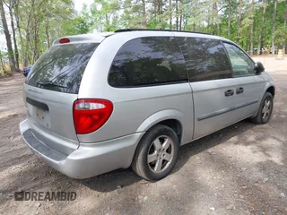 2007 Dodge Grand Caravan SE z VIN 1D4GP24R77B167228, wystawiony jako IAAI lot #42062853 z przebiegiem 133 659 mil mil oraz . Historia ofert i sprzedaży dostępna na DreamBid. Obrazek 4.
