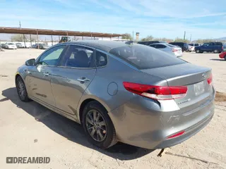 2016 Kia Optima LX with VIN 5XXGT4L32GG099934, listed as a IAAI auction lot 41430301 with 88,198 mi miles. Bid and sale history available at carsss.com. Image 3.