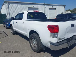 2011 Toyota Tundra 4WD Truck with VIN 5TFUM5F15BX023822, listed as a IAAI auction lot 42125607 with 194,779 mi miles. Bid and sale history available at carsss.com. Image 3.