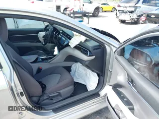 2019 Toyota Camry LE with VIN 4T1B11HK4KU249720, listed as a IAAI auction lot 41940728 with 35,891 mi miles and . Bid and sale history available at DreamBid. Image 5.