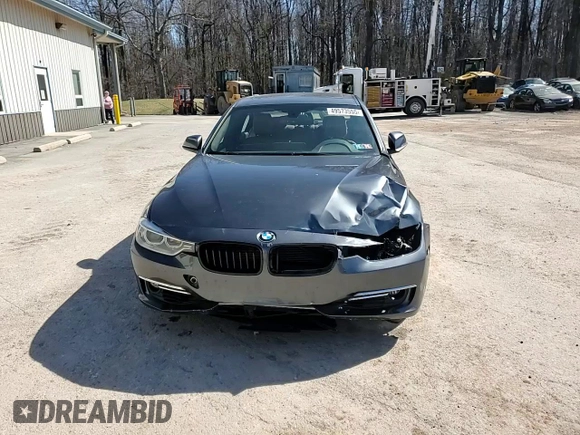 2013 BMW 3 Series 335i xDrive with VIN WBA3B9C51DJ465760, listed as a Copart auction lot 49573555 with 88,234 mi miles and Salvage Title. Bid and sale history available at carsss.com. Image 13.