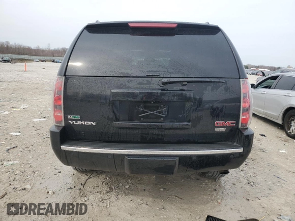 2010 GMC Yukon Denali with VIN 1GKUKEEF2AR190648, listed as a Copart auction lot 51411465 with 206,249 mi miles and Clean Title. Bid and sale history available at carsss.com. Image 6.