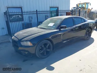 2013 Dodge Charger SE with VIN 2C3CDXBG9DH681172, listed as a IAAI auction lot 41761125 with 117,040 mi miles. Bid and sale history available at carsss.com. Image 17.