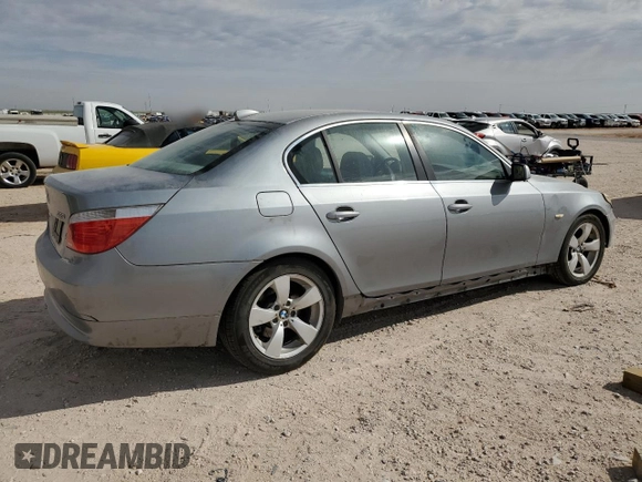 2007 BMW 5 Series 525i with VIN WBANE53507CW62811, listed as a Copart auction lot 53617015 with 268,813 mi miles and Clean title. Bid and sale history available at DreamBid. Image 3.