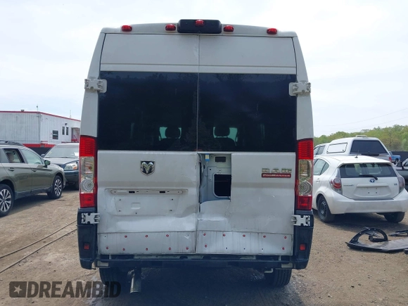 2019 Ram ProMaster Cargo with VIN 3C6TRVBG7KE525665, listed as a IAAI auction lot 42104995 with 144,125 mi miles and . Bid and sale history available at carsss.com. Image 17.