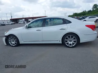 2013 Hyundai Equus Signature with VIN KMHGH4JH2DU059788, listed as a IAAI auction lot 42136278 with 68,672 mi miles and . Bid and sale history available at DreamBid. Image 14.