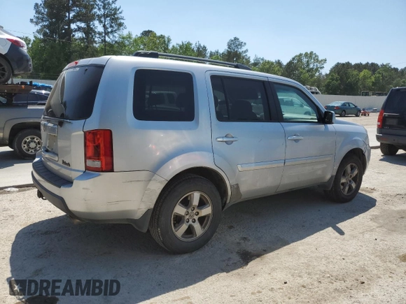 2011 Honda Pilot EX with VIN 5FNYF3H45BB043795, listed as a Copart auction lot 52303585 with 247,582 mi miles and Salvage Title. Bid and sale history available at carsss.com. Image 3.