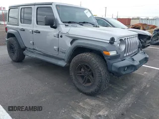 2020 Jeep Wrangler Unlimited Sport S with VIN 1C4HJXDN6LW195750, listed as a IAAI auction lot 41848394 with 118,474 mi miles. Bid and sale history available at carsss.com. Image 1.