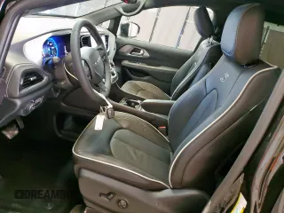 2025 Chrysler Pacifica Limited z VIN 2C4RC1GG9SR547820, wystawiony jako Copart lot #60974485 z przebiegiem 2 937 mil mil oraz Czysty tytuł • Clean title. Historia ofert i sprzedaży dostępna na DreamBid. Obrazek 7.