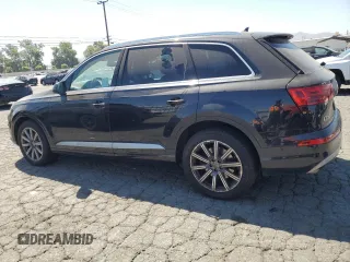 2018 Audi Q7 Premium Plus with VIN WA1LAAF70JD028163, listed as a Copart auction lot 61989305 with 191,095 mi miles and Clean title. Bid and sale history available at DreamBid. Image 2.