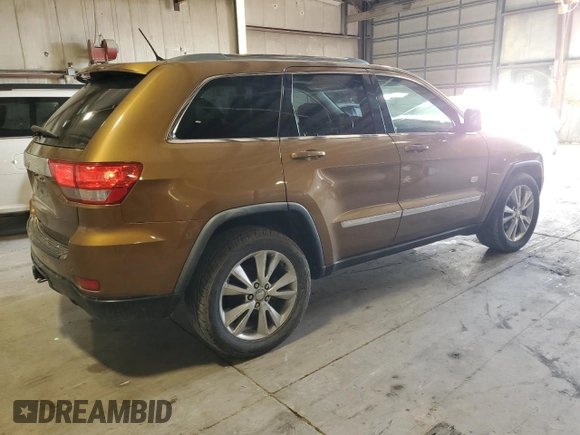 2011 Jeep Grand Cherokee Laredo with VIN 1J4RR4GG6BC675290, listed as a Copart auction lot 47627585 with 142,195 mi miles and Salvage Title. Bid and sale history available at carsss.com. Image 3.