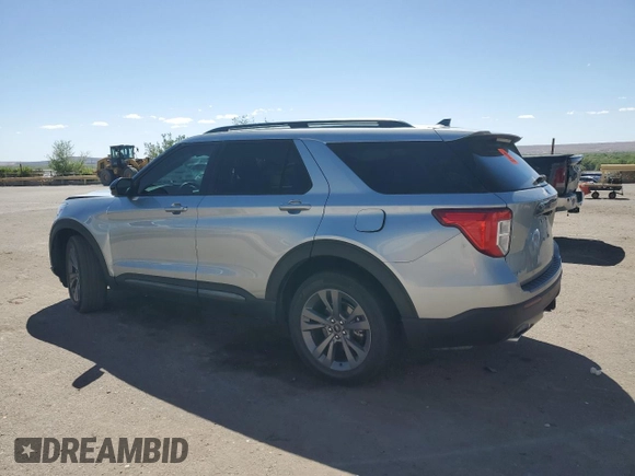 2022 Ford Explorer XLT с VIN 1FMSK8DH9NGC12343, выставлен на аукционе Copart как лот 54416395 с пробегом 32 880 миль миль и Списание • Salvage title. История ставок и продаж доступна на DreamBid. Изображение 2.