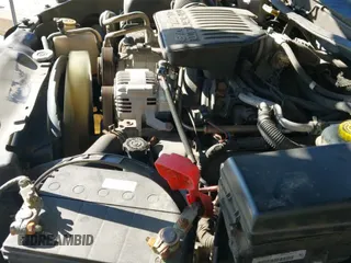 2005 Dodge Dakota with VIN 1D3HW58N25S295524, listed as a IAAI auction lot 41882204 with 216,659 mi miles and . Bid and sale history available at DreamBid. Image 12.