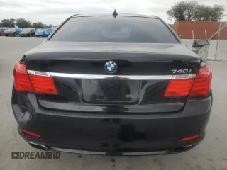 2011 BMW 7 Series 740i with VIN WBAKA4C5XBC612807, listed as a Copart auction lot 81424114 with 0 mi miles and Clean Title. Bid and sale history available at carsss.com. Image 6.