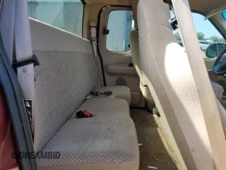 1999 Ford F-150 XL z VIN 1FTRX18L3XNA61248, wystawiony jako Copart lot #56355005 z przebiegiem Nie podano mil oraz Nie do naprawy • Non repairable. Historia ofert i sprzedaży dostępna na DreamBid. Obrazek 10.