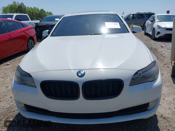 2013 BMW 5 Series 528i xDrive with VIN WBAXH5C52DD113388, listed as a IAAI auction lot 41997250 with 145,990 mi miles and . Bid and sale history available at carsss.com. Image 13.
