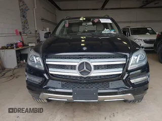 2015 Mercedes-Benz GL-Class GL 350 BlueTEC with VIN 4JGDF2EE9FA534113, listed as a IAAI auction lot 41955010 with 152,064 mi miles. Bid and sale history available at carsss.com. Image 12.