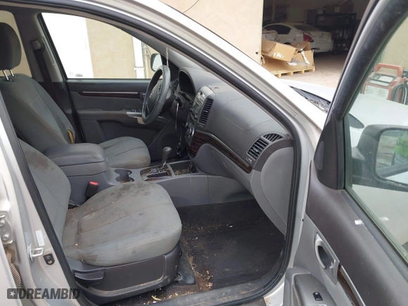 2011 Hyundai Santa Fe GLS with VIN 5XYZGDAB3BG019052, listed as a IAAI auction lot 41738246 with 262,011 mi miles. Bid and sale history available at carsss.com. Image 5.