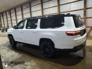 2024 Jeep Grand Wagoneer Series II z VIN 1C4SJSFP2RS150344, wystawiony jako Copart lot #84422074 z przebiegiem 16 214 mil mil oraz Czysty tytuł • Clean title. Historia ofert i sprzedaży dostępna na DreamBid. Obrazek 2.