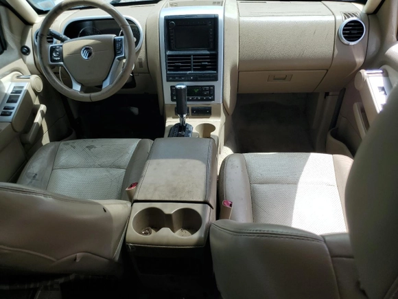 2007 Mercury Mountaineer Premier with VIN 4M2EU48E17UJ04785, listed as a Copart auction lot 61653585 with 146,980 mi miles and Salvage title. Bid and sale history available at DreamBid. Image 8.
