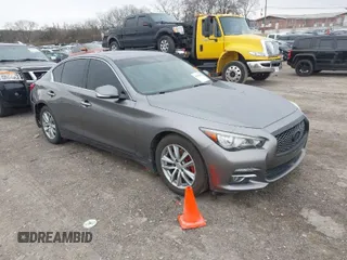2016 Infiniti Q50 3.0t Premium with VIN JN1EV7AR5GM345768, listed as a IAAI auction lot 41738518 with 124,783 mi miles. Bid and sale history available at carsss.com. Image 1.