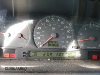 1999 Volvo V70 XC with VIN YV1LZ56D7X2617561, listed as a Copart auction lot 84968394 with 164,035 mi miles and Salvage Title. Bid and sale history available at carsss.com. Image 9.