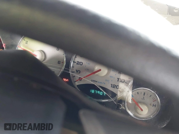 2003 Jeep Liberty Limited with VIN 1J4GL58K73W656698, listed as a IAAI auction lot 42529015 with 187,907 mi miles and . Bid and sale history available at DreamBid. Image 7.
