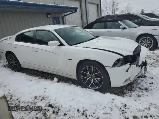 2013 Dodge Charger RT with VIN 2C3CDXDT5DH673399, listed as a Copart auction lot 82433364 with 184,376 mi miles and Clean Title. Bid and sale history available at carsss.com. Image 4.