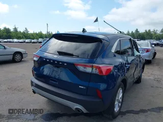 2020 Ford Escape SE with VIN 1FMCU9G68LUA19176, listed as a IAAI auction lot 42514304 with 40,646 mi miles and . Bid and sale history available at DreamBid. Image 4.
