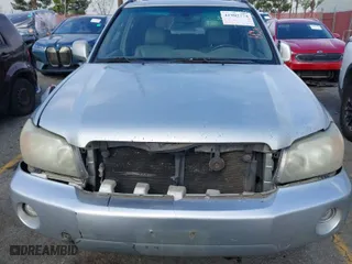 2005 Toyota Highlander with VIN JTEDP21A750053653, listed as a IAAI auction lot 41902774 with 172,421 mi miles. Bid and sale history available at carsss.com. Image 6.