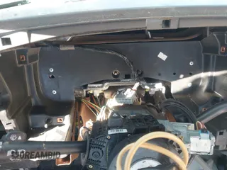 2005 Cadillac Escalade z VIN 1GYEK63N15R161254, wystawiony jako IAAI lot #41329738 z przebiegiem Nie podano mil oraz . Historia ofert i sprzedaży dostępna na DreamBid. Obrazek 7.