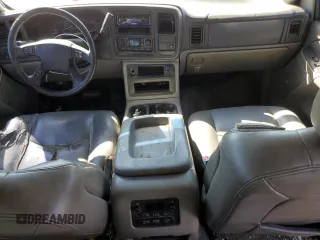 2006 Chevrolet Suburban LS with VIN 1GNEC16Z16J142571, listed as a Copart auction lot 73368094 with 314,022 mi miles and Salvage Title. Bid and sale history available at carsss.com. Image 8.
