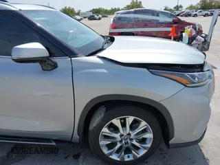 2021 Toyota Highlander Limited z VIN 5TDYZRAH1MS526643, wystawiony jako IAAI lot #41920215 z przebiegiem 34 730 mil mil oraz . Historia ofert i sprzedaży dostępna na DreamBid. Obrazek 18.