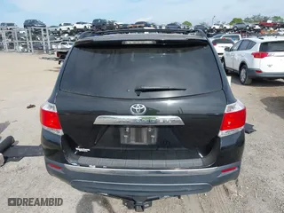2013 Toyota Highlander with VIN 5TDZK3EH3DS138488, listed as a IAAI auction lot 41456921 with 131,918 mi miles. Bid and sale history available at carsss.com. Image 16.
