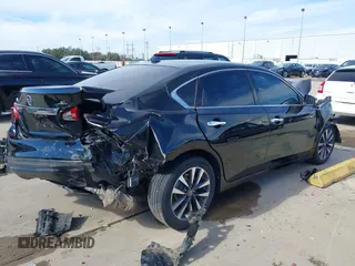 2017 Nissan Altima SV z VIN 1N4AL3AP9HC176490, wystawiony jako IAAI lot #41341165 z przebiegiem 155 020 mil mil oraz . Historia ofert i sprzedaży dostępna na DreamBid. Obrazek 4.