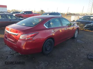 2015 Nissan Altima 2.5 S with VIN 1N4AL3AP6FC246394, listed as a IAAI auction lot 41052317 with 195,388 mi miles. Bid and sale history available at carsss.com. Image 4.