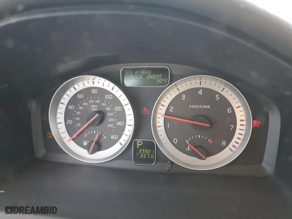 2013 Volvo C70 T5 with VIN YV1672MC8DJ136621, listed as a Copart auction lot 67385424 with 29,921 mi miles and Salvage Title. Bid and sale history available at carsss.com. Image 9.