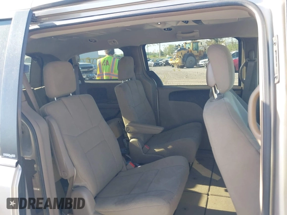 2013 Chrysler Town & Country Touring with VIN 2C4RC1BG7DR621665, listed as a IAAI auction lot 42133109 with 135,898 mi miles and . Bid and sale history available at DreamBid. Image 8.