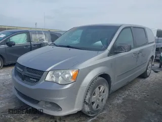 2013 Ram Cargo Van Tradesman with VIN 2C4JRGAG3DR635577, listed as a IAAI auction lot 41318833 with 187,319 mi miles. Bid and sale history available at carsss.com. Image 2.