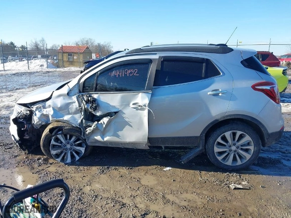 2019 Buick Encore Preferred with VIN KL4CJESB4KB731957, listed as a IAAI auction lot 41441952 with 85,549 mi miles. Bid and sale history available at carsss.com. Image 15.