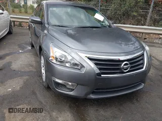 2014 Nissan Altima SV with VIN 1N4AL3AP1EN355509, listed as a IAAI auction lot 40895974 with 264,525 mi miles and . Bid and sale history available at carsss.com. Image 6.